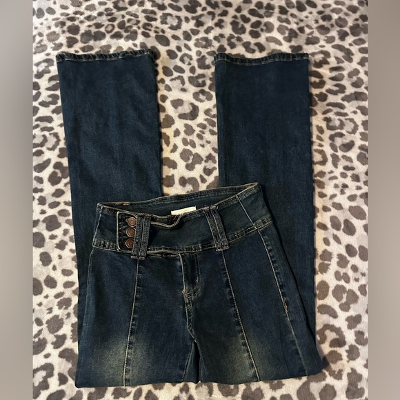 High Rise Flare Jeans - Picture 2 of 4